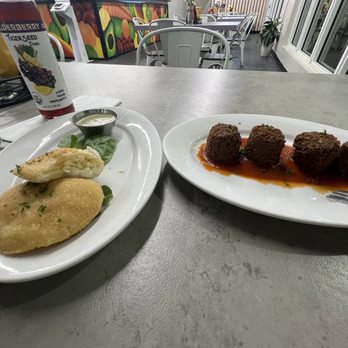 Vegan Tierra - Cheese Empanadas & Falafels - Vegan Near Me - North Miami, Florida