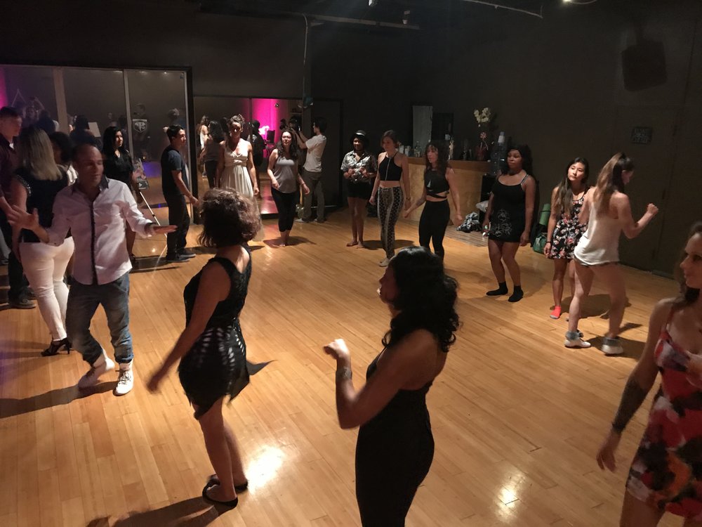 ISLAND ZOUK 20 Photos Dance Schools 184 N King St, Honolulu, HI Phone Number Yelp