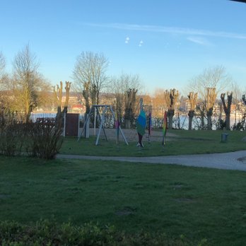 Jugendherberge Kappeln - Spielplatz und Feuerstelle - Hostels Near Me - Kappeln, SH
