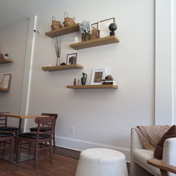 Pace Cafe - Ambiance - Coffee & Tea Near Me - Cleveland, Ohio