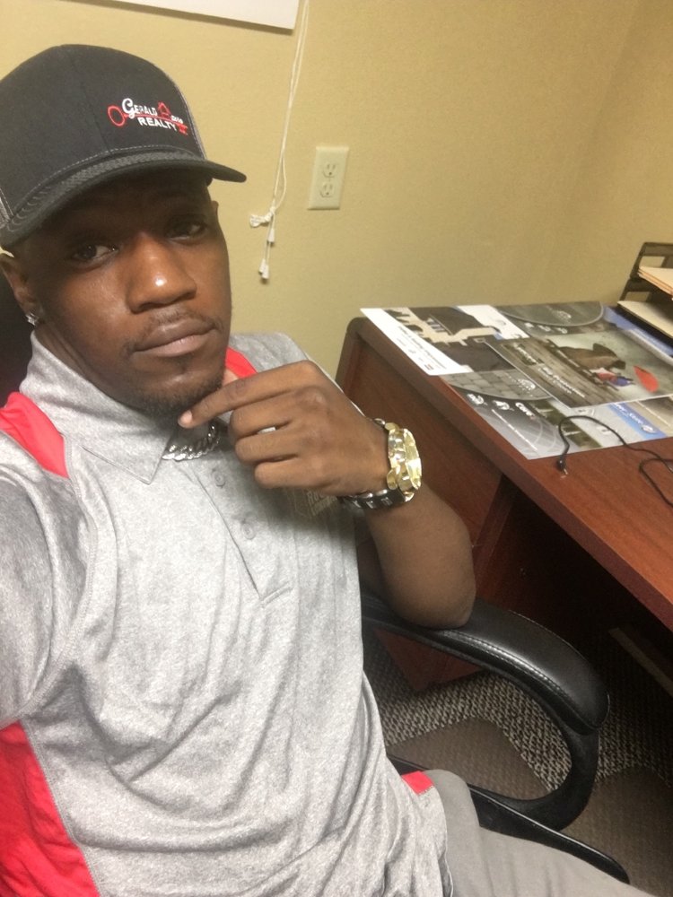 Slide of Ken's Roofing and Construction