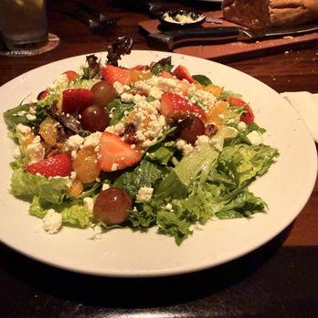 LongHorn Steakhouse - Strawberry & Pecan Salad - American Near Me - Pensacola, Florida