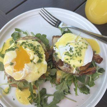 Grandview Cafe - BLT Benedict - American Near Me - Columbus, Ohio