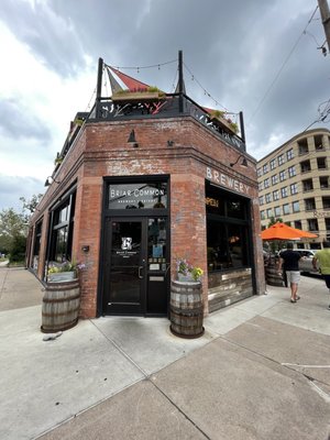 Briar Common Brewery + Eatery by null