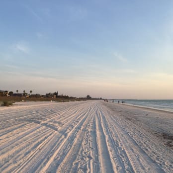 St Pete Beach - Beaches Near Me - St Pete Beach, Florida St Pete Beach - Beaches Near Me - St Pete Beach, Florida