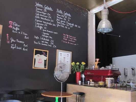 Bizziice ice cream parlor Organic Gelato Sachsenhausen by null