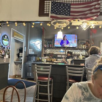 Full Circle Eatery - Full Circle restaurant inside the antique store - New American Near Me - Jacksonville, Florida