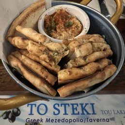 Humus and pita Humus and pita