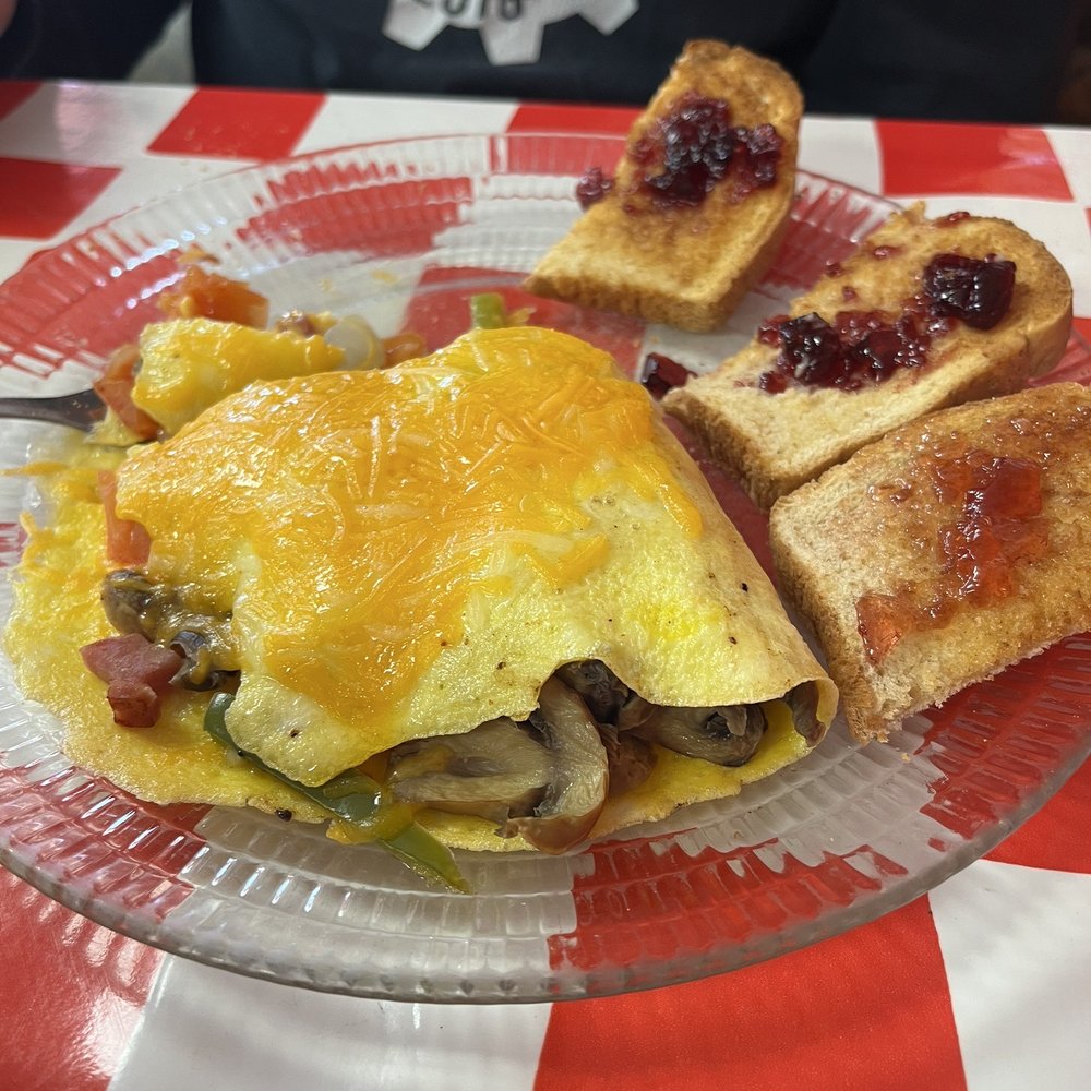 Apron Strings - Western omelet - American Near Me - Mediapolis, Iowa