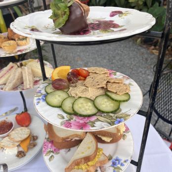The English Tearoom & Eatery - Gluten free tea service - Tea Rooms Near Me - Covington, Louisiana The English Tearoom & Eatery - Gluten free tea service - Tea Rooms Near Me - Covington, Louisiana