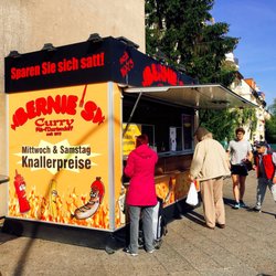 Bernie's Curry - Since 1975!!! One of the oldest Currywurst stands