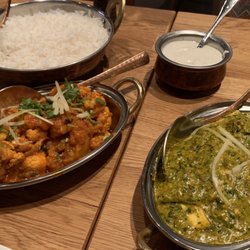 Ravintola Everest Katajanokka - Aloo gobi and matar paneer