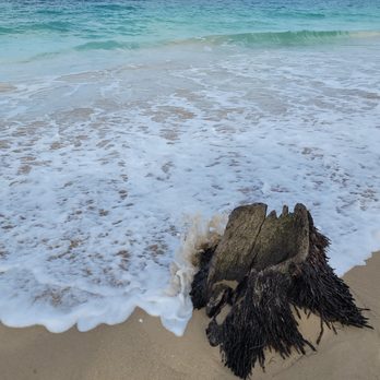 Playa Isla Verde - Beaches Near Me - Carolina, Puerto Rico