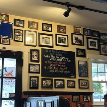 Lost Dog Cafe - Breakfast & Brunch Near Me - Folly Beach, South Carolina Lost Dog Cafe - Breakfast & Brunch Near Me - Folly Beach, South Carolina