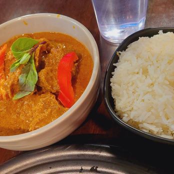 Monora Thai - Cerritos - Pegang Curry with beef (big portion, lots of beef, beef is very tender, tasted more like a slow roasted beef stew) - Thai Near Me - Cerritos, California