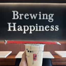 Oolong milk tea with boba