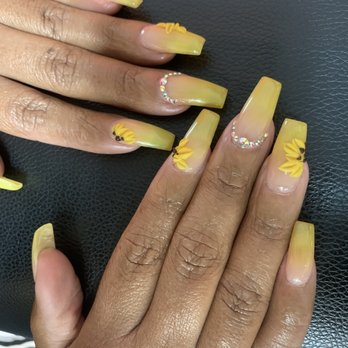 Nail Perfection - Amazing Sunflower 3D nail design - Nail Salons Near Me - N Las Vegas, Nevada Nail Perfection - Amazing Sunflower 3D nail design - Nail Salons Near Me - N Las Vegas, Nevada