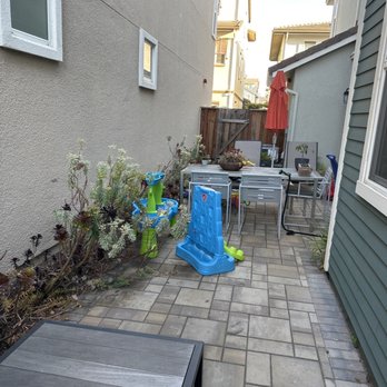 Edy Miranda Landscaping - Before photo of side yard - Landscaping Near Me