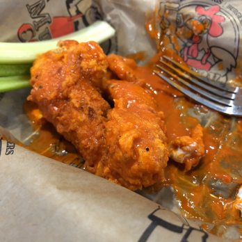 Muddy Cow - The chicken was great, actual chicken and tasted great, a good plus for this place - Sports Bars Near Me - Shakopee, Minnesota