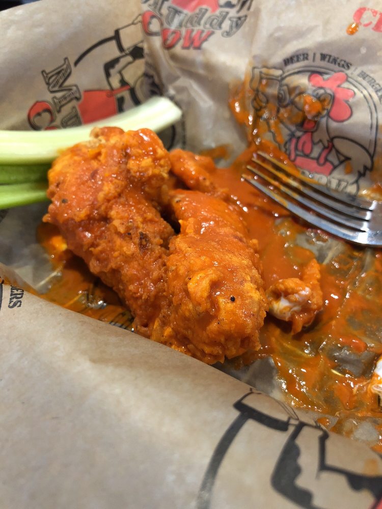 MUDDY COW 41 Photos & 104 Reviews Sports Bars 1244 Canterbury Rd