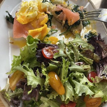 Hatch 44 Cafe - Lox Benedict - Cafes Near Me - Metuchen, New Jersey