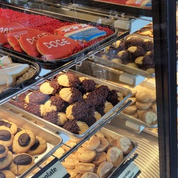 Rispoli Bakery - Yuck - Bakeries Near Me - Hawthorne, New Jersey