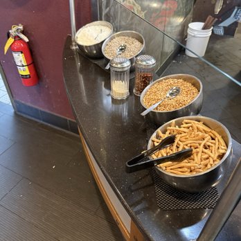 HuHot Mongolian Grill - Toppings bar - Mongolian Near Me - Omaha, Nebraska