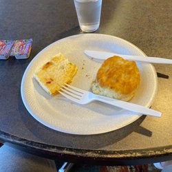 Holiday Inn Express & Suites Odessa - Skimpy breakfast.