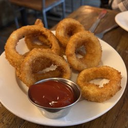 Two 8 Two Bar & Burger - Onion Rings
