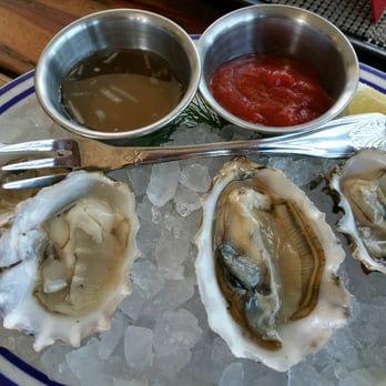 Fish - Oysters on the half shell ($3 ea): Sweet water, ca (×2) & Drake's bay, Baja (x2) - Seafood Near Me - Sausalito, California