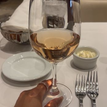 Ruths Chris Steak House - Rosé - Steakhouses Near Me - Pittsburgh, Pennsylvania Ruths Chris Steak House - Rosé - Steakhouses Near Me - Pittsburgh, Pennsylvania