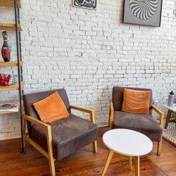 Lamppost Coffee - Interior