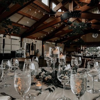 Red Maple Vineyard - tables set for a wedding reception - Wineries Near Me - West Park, New York Red Maple Vineyard - tables set for a wedding reception - Wineries Near Me - West Park, New York