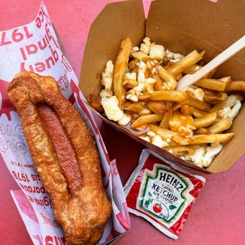 BeaverTails - Victoria - Classic BeaverDog, Traditional Poutine - Desserts Near Me - Victoria, British Columbia BeaverTails - Victoria - Classic BeaverDog, Traditional Poutine - Desserts Near Me - Victoria, British Columbia