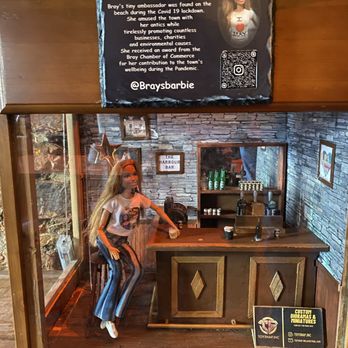 Harbour Bar - Pubs Near Me - Bray, WW