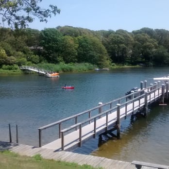 Capewind Waterfront Motel - Motel dock---there were two kayaks you could sign out at the front desk with vests and paddles. Nice. Kids enjoyed jumping off the dock. - Hotels Near Me - Falmouth, Massachusetts Capewind Waterfront Motel - Motel dock---there were two kayaks you could sign out at the front desk with vests and paddles. Nice. Kids enjoyed jumping off the dock. - Hotels Near Me - Falmouth, Massachusetts