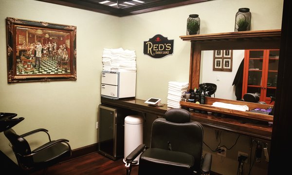 Red's Barber Lounge by null