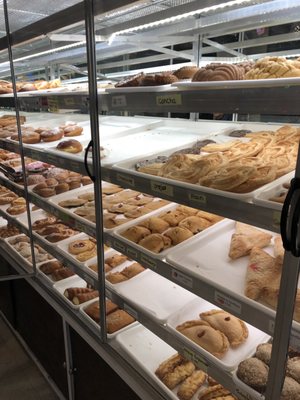 The Mayflower Bakery (La Flor De Mayo Bakery) by null