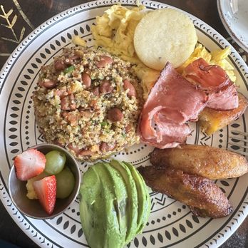 Lpcx Cafe - Quinoa Calentado - Bakeries Near Me - Tampa, Florida