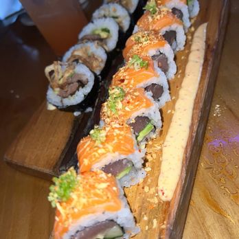 Lucky Robot Restaurant - R2D2 and Sea-3Po - Sushi Bars Near Me - Austin, Texas Lucky Robot Restaurant - R2D2 and Sea-3Po - Sushi Bars Near Me - Austin, Texas