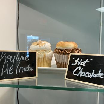 The Peppered Cupcake - Cupcakes Near Me - Wilmington, North Carolina The Peppered Cupcake - Cupcakes Near Me - Wilmington, North Carolina
