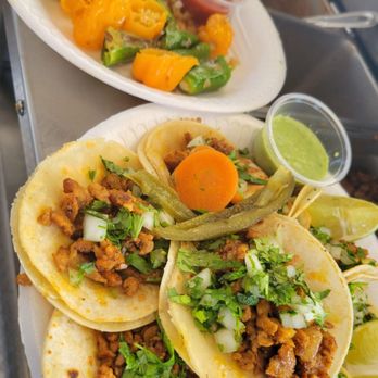 Tacos El Rancho - Tacos de pollo asado - Food Trucks Near Me - Firebaugh, California Tacos El Rancho - Tacos de pollo asado - Food Trucks Near Me - Firebaugh, California