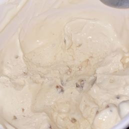 Bourbon pecan praline ice cream