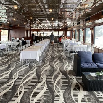 Majestic by Atlantis Cruises - It was pretty - Boat Tours Near Me - Honolulu, Hawaii Majestic by Atlantis Cruises - It was pretty - Boat Tours Near Me - Honolulu, Hawaii