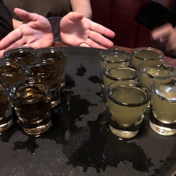 e's BAR - Whiskey and pickle juice - Bars Near Me - New York, New York e's BAR - Whiskey and pickle juice - Bars Near Me - New York, New York