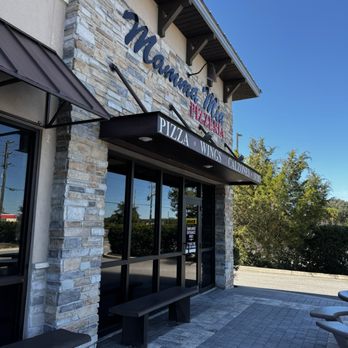 Mamma Mia Pizzeria - Pizza Near Me - Hudson, Florida