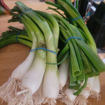 Streets Market - beautiful scallions - Grocery Near Me - Baltimore, Maryland