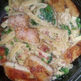 Crispy Bacon Alfredo with chicken Crispy Bacon Alfredo with chicken