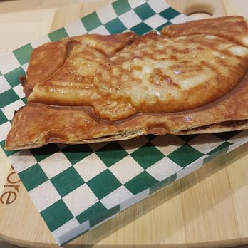 Snowy Village - Nutella Taiyaki - Desserts Near Me - Saskatoon, Saskatchewan Snowy Village - Nutella Taiyaki - Desserts Near Me - Saskatoon, Saskatchewan