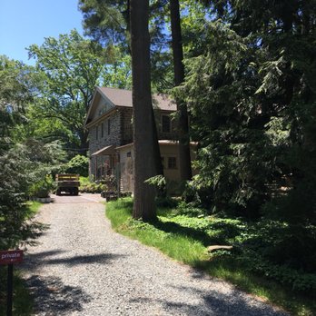 Stoneleigh: A Natural Garden - Small garden house - Botanical Gardens Near Me - Villanova, Pennsylvania